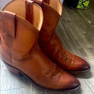 Lucchese Gaby ranch hand calf booties
